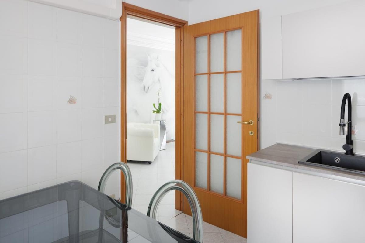 Casa Louise - Appartamento Don Bedetti Bologna Bagian luar foto