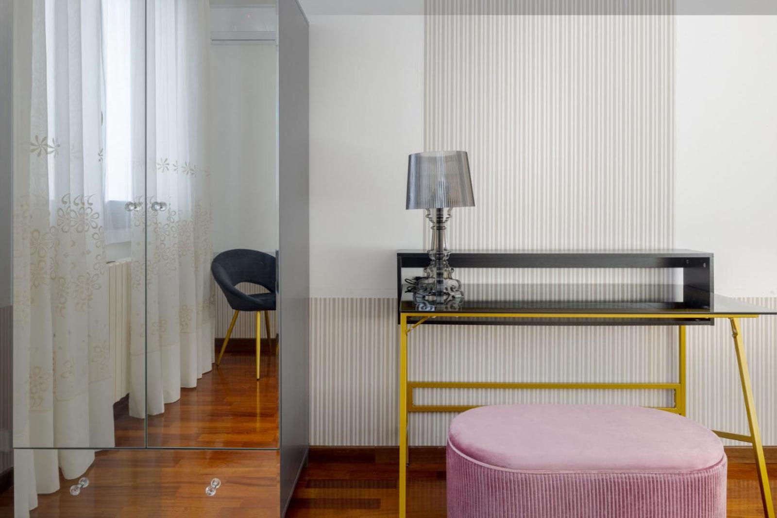Casa Louise - Appartamento Don Bedetti Bologna Bagian luar foto